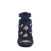 Donkerblauwe opengewerkte pumps met peeptoe