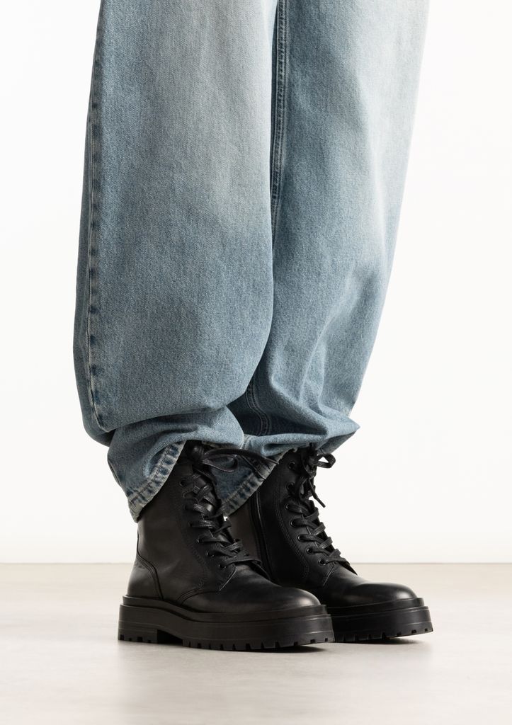 Sacha Zwarte Leren Veterlaarsjes