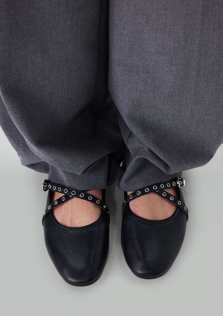Sacha Zwarte Leren Ballerina's Met Studs