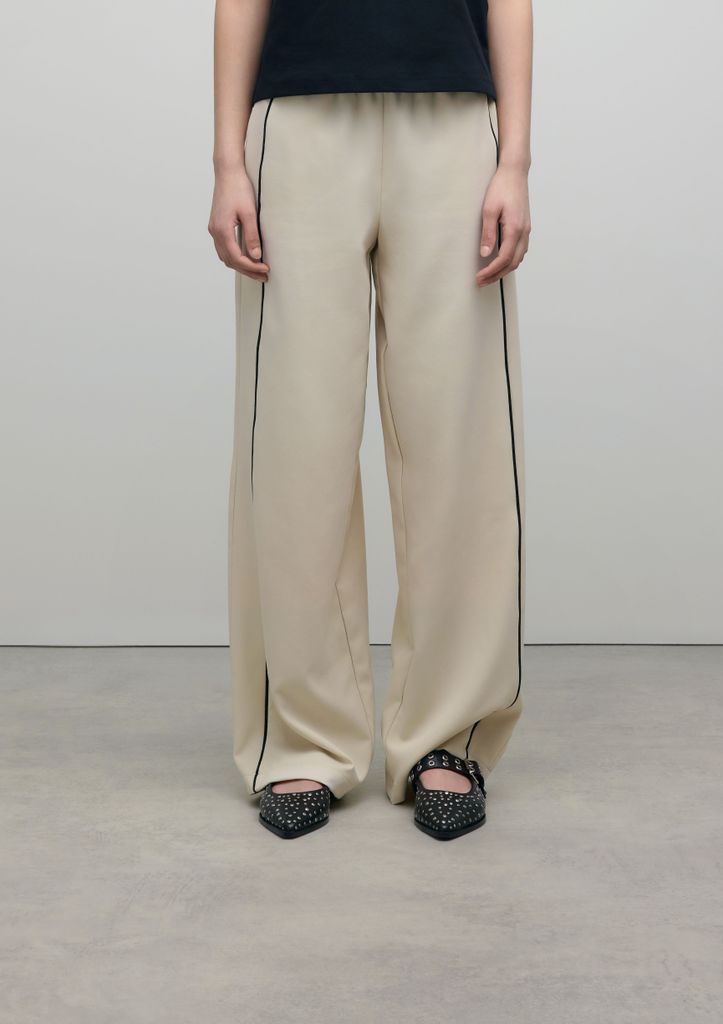 Sacha Zwarte Leren Slingbacks Met Studs En Gesp