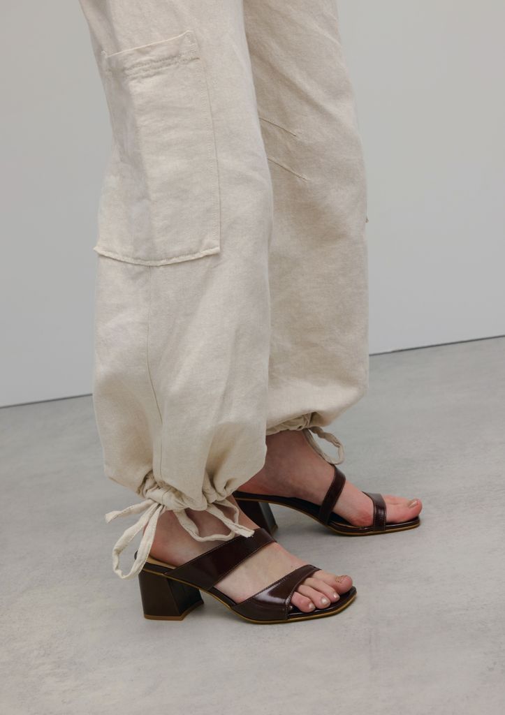 Sacha Bruine Sandalen Met Blokhak