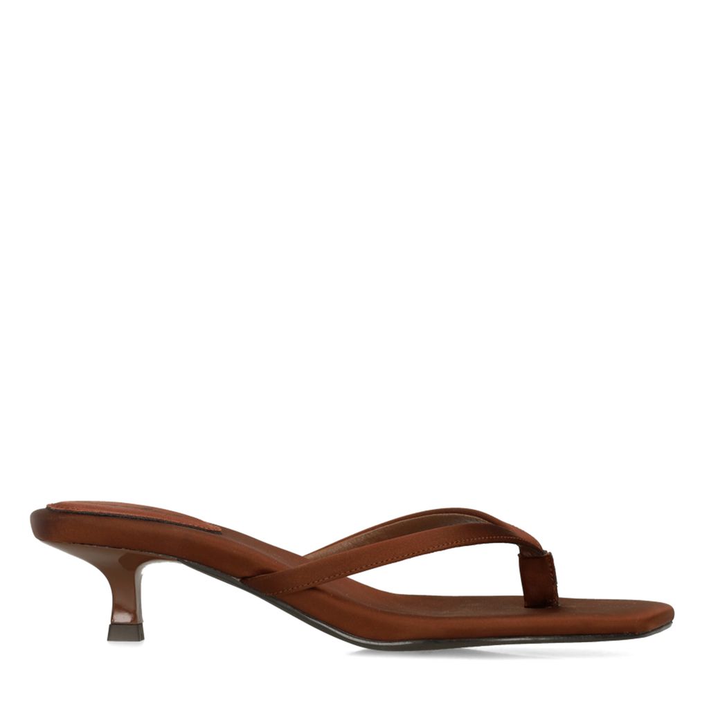 Sacha Bruine Satijnen Slippers Met Hak