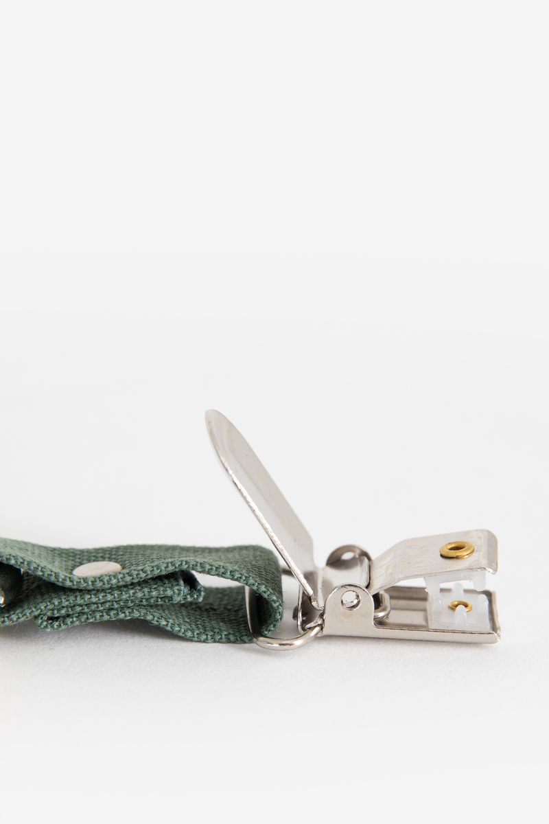 Kikkerland Travel Hat Clip - Kikkerland - Modalova