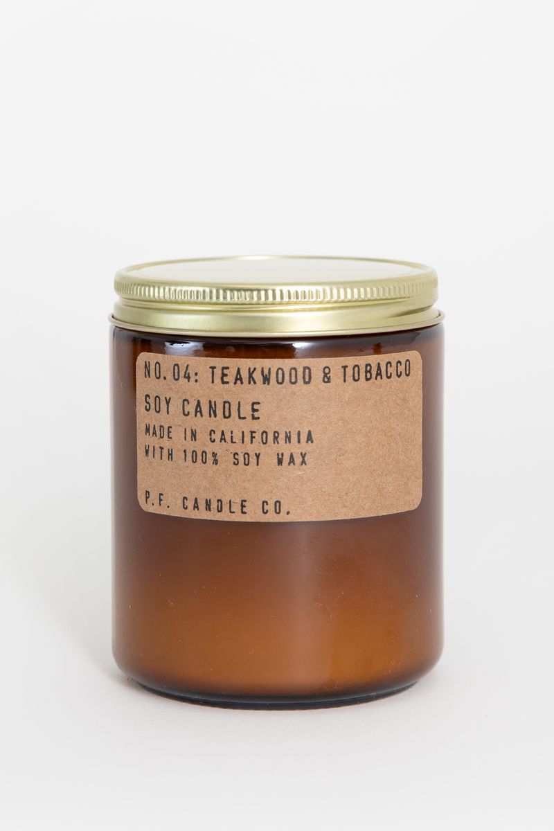 P.F. Candle Teakwood&Tobacco geurkaars