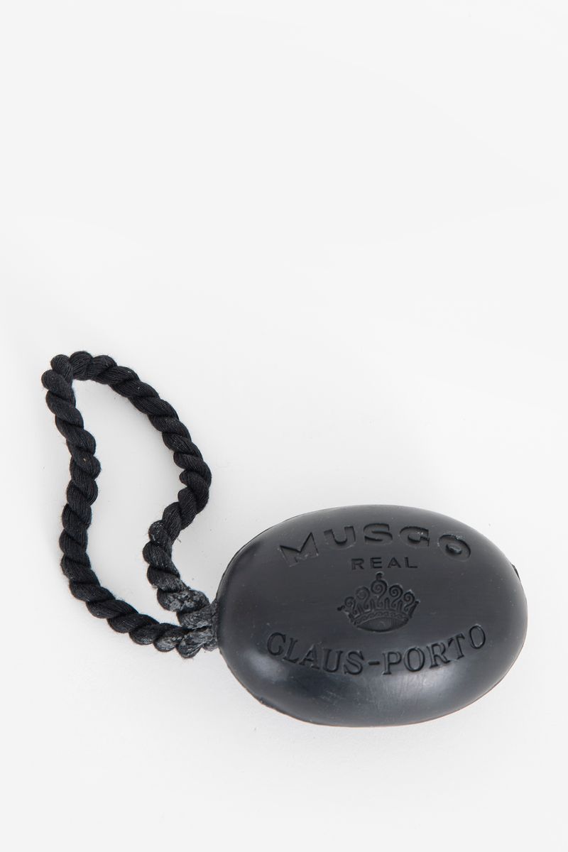 Musgo Real Soap on a rope zwart