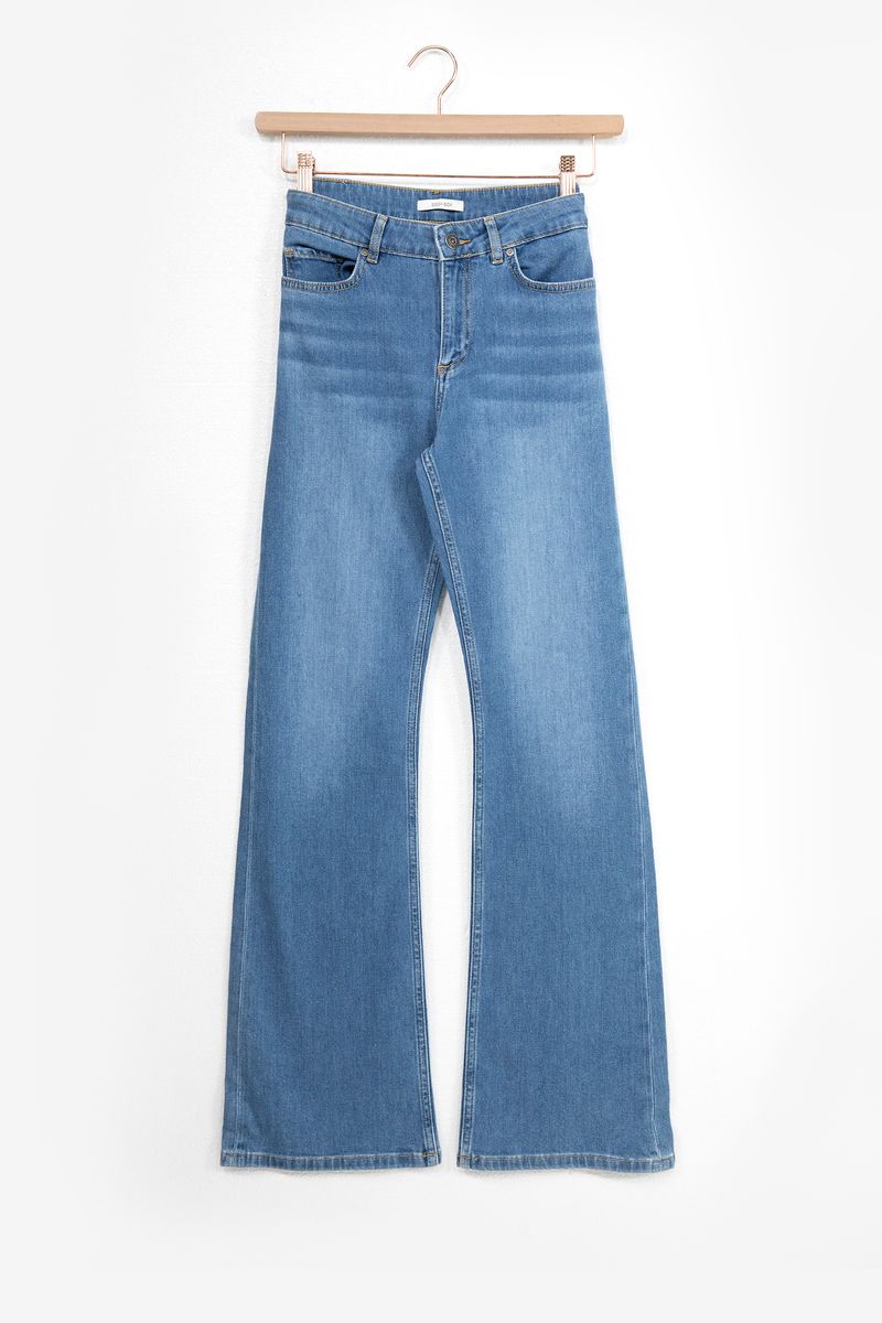 Baltimore Washed Blue Mid Waist Bootcut Jeans