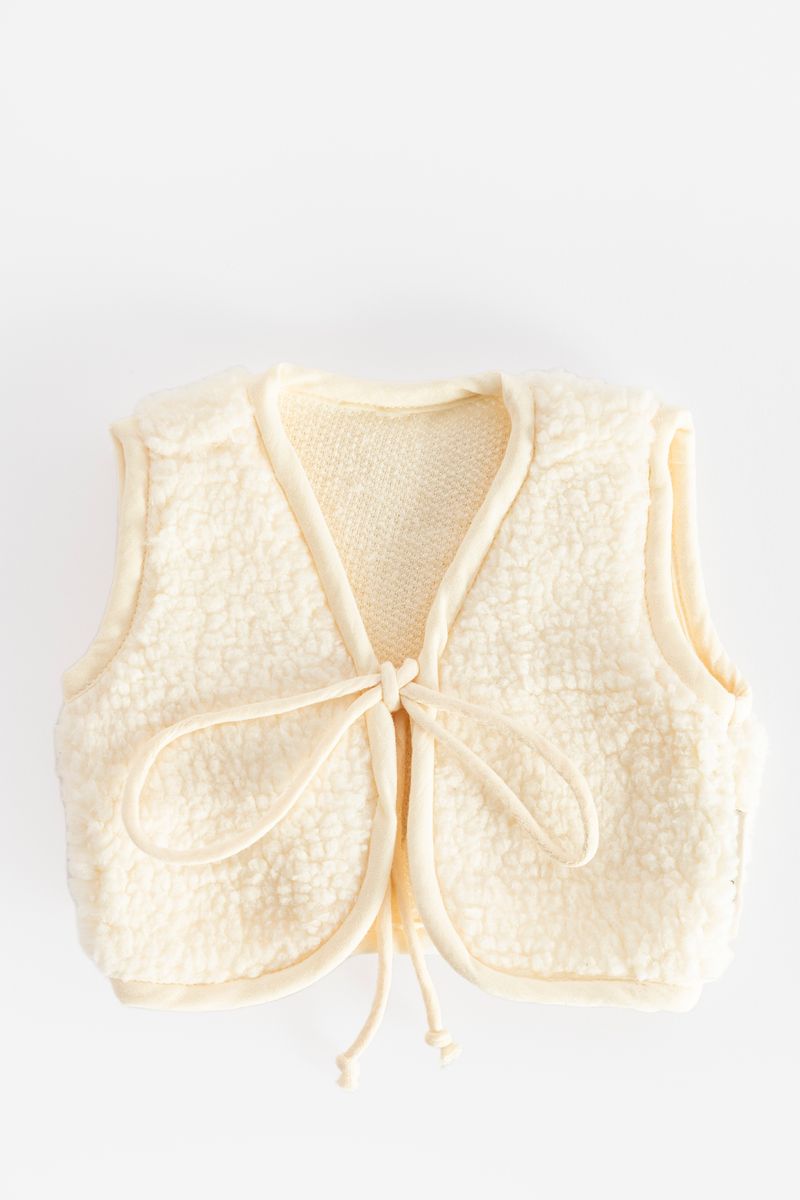 Poppenkleding crèmekleurige teddy bodywarmer