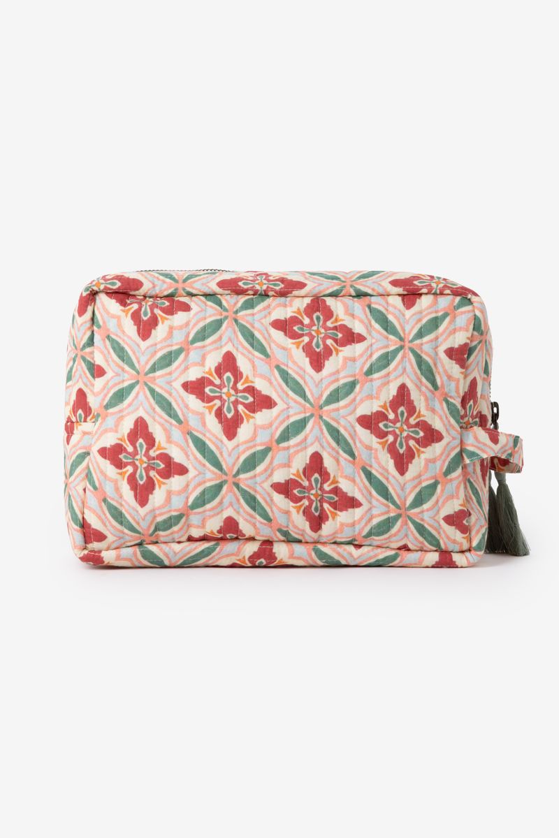 Multicolour Quilted Serene Toilettas