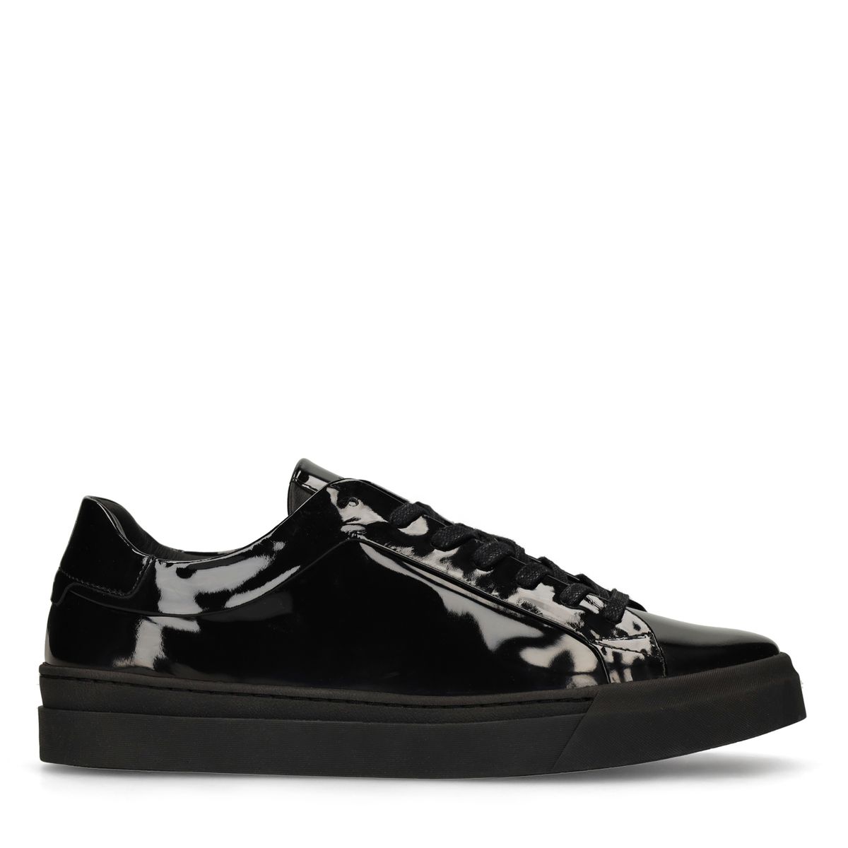 Zwarte lakleren sneakers