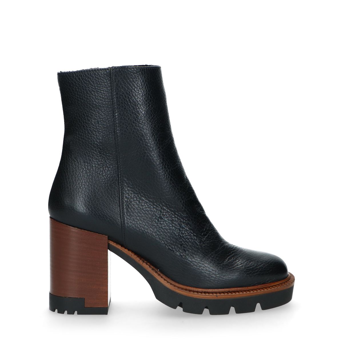 Zwarte leren enkellaarsjes met blokhak