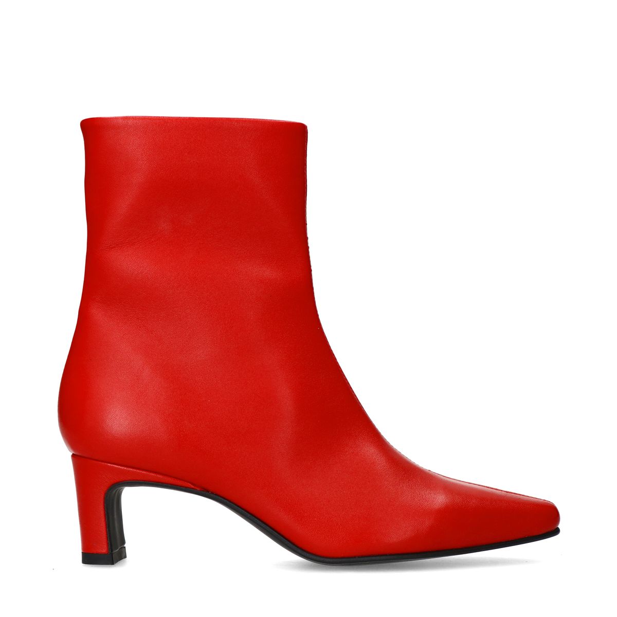 Rode leren enkellaarsjes met hak