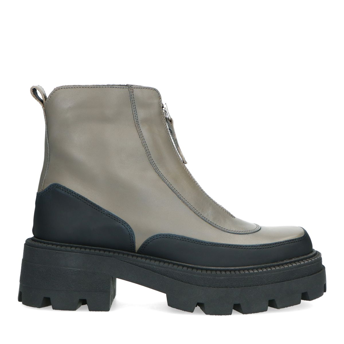 Dunkelgrüne Stiefeletten mit markanter Sohle