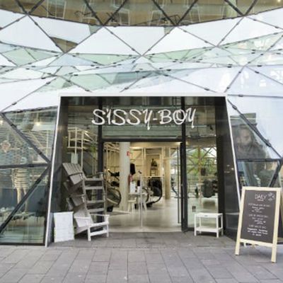 Vijfde Roos Discriminerend Sissy-Boy Eindhoven | Sissy-Boy