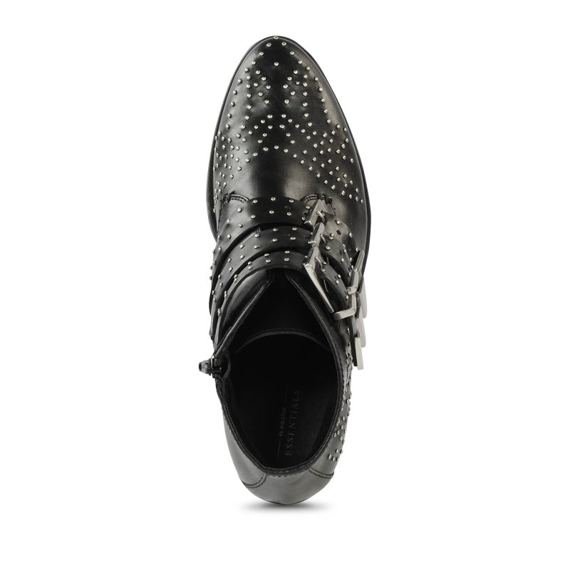 bottines à clous