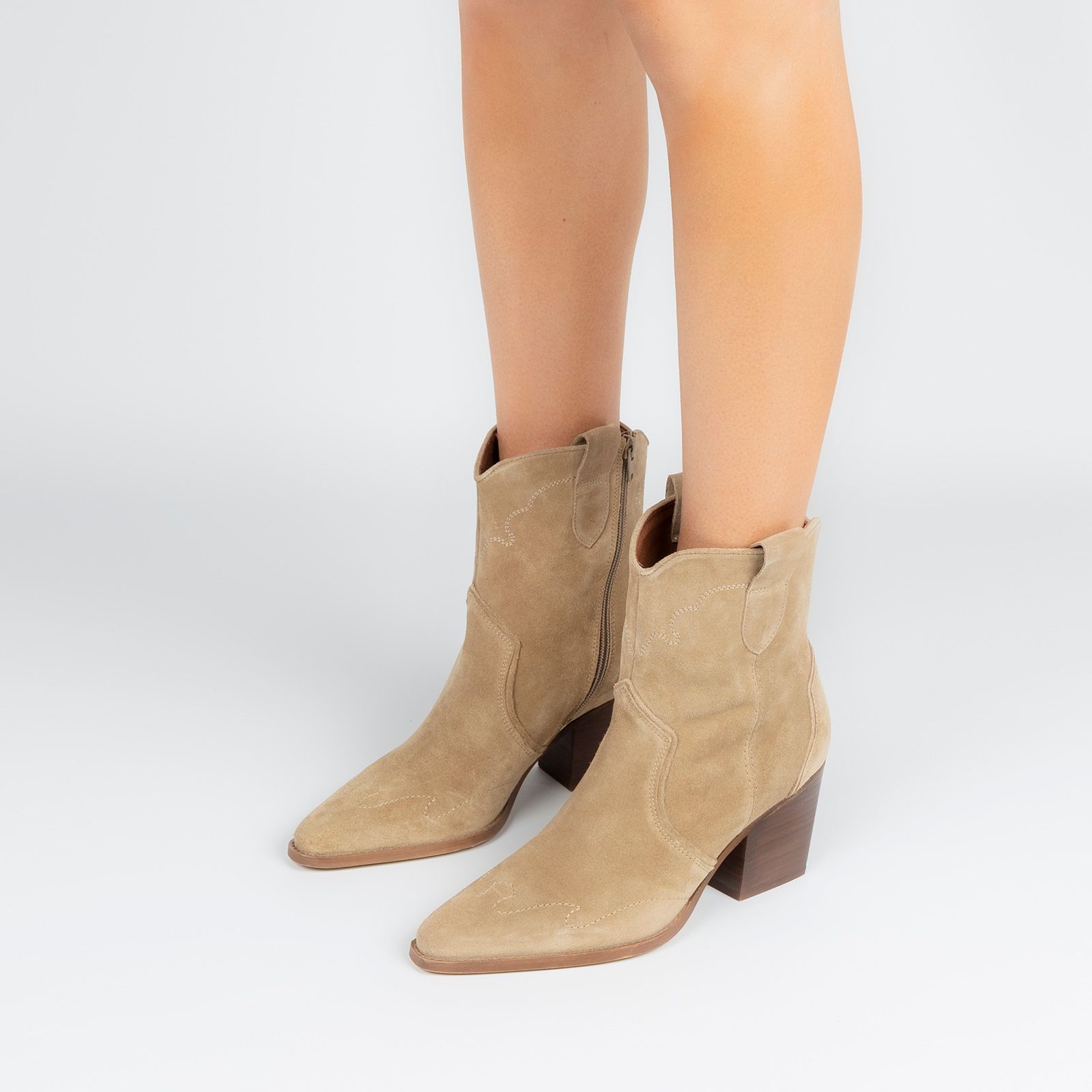 Beige suède cowboylaarzen - Dames | MANFIELD