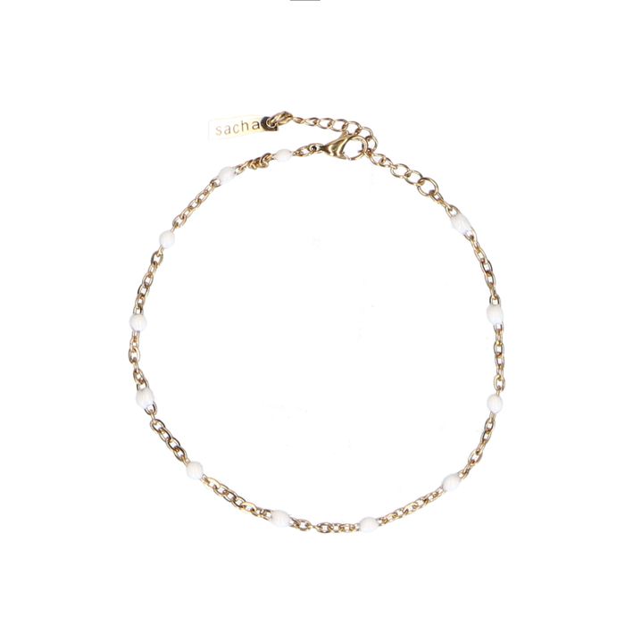 Goldenes Armband mit weißen Perlen