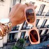 Eckige beigefarbene Sonnenbrille