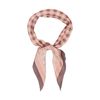Roze sjaal met bruine details