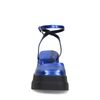 Blauwe metallic pumps met plateau hak