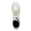 Off white leren veterlaarsjes