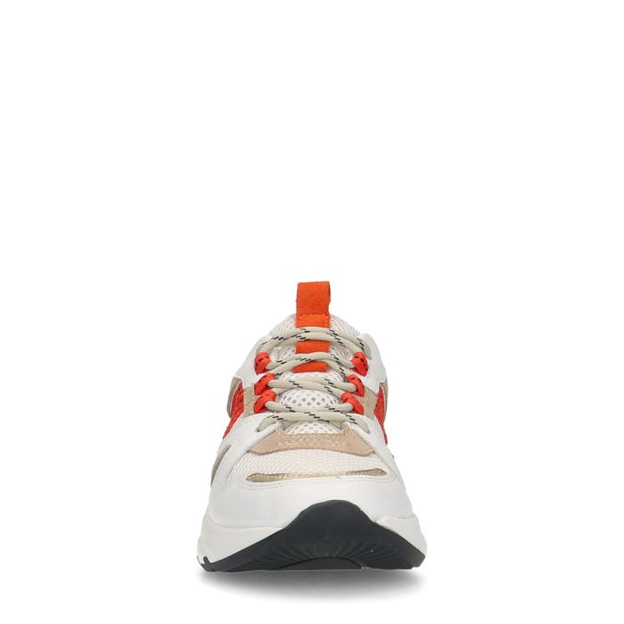 Witte sneakers met oranje details