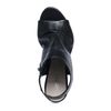 Zwarte sandalen met hak en peeptoe