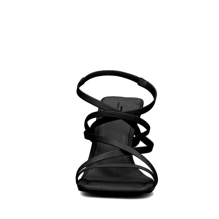 Zwarte hak sandalen met bandjes en carré neus