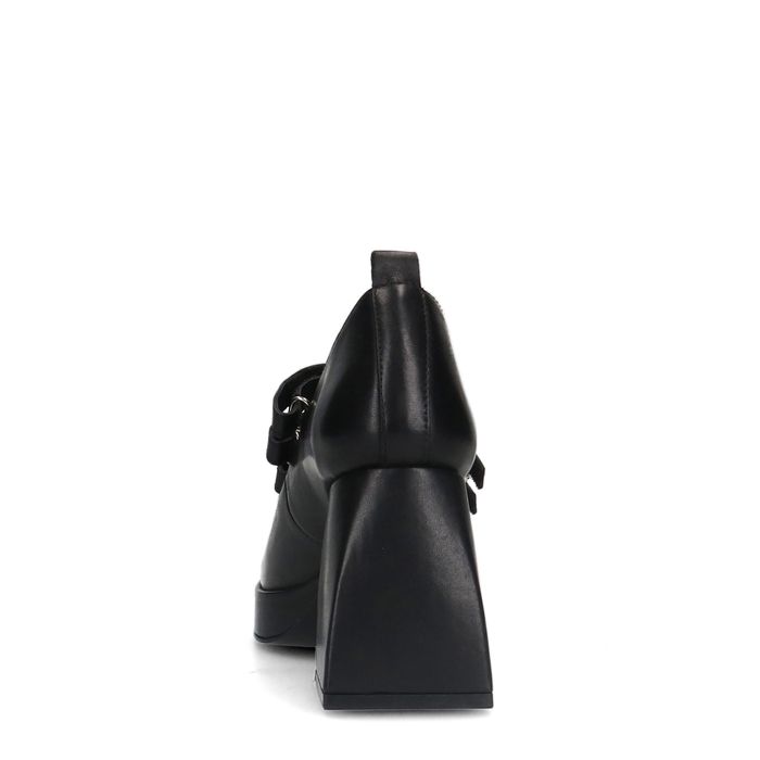 Zwarte plateau pumps
