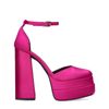 Roze gesloten pumps met plateauzool