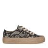 Sneakers met bandanaprint