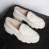 Loafers de couleur café latte en cuir