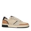 Lage beige leren sneakers met zwarte zool
