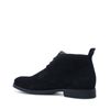 Hohe schwarze Schnürschuhe aus Wildleder