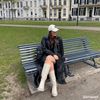 Beigefarbene Stiefel mit Plateausohle