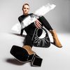 Beigefarbene Stiefeletten mit Blockabsatz