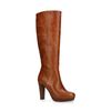 Hohe cognacfarbene Stiefel mit Absatz