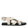Offwhite Ledersandalen mit silbernen Nieten