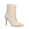Offwhite Stiefeletten mit Pfennigabsatz