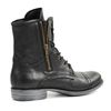 Schwarze Schnürstiefel