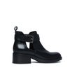 Cut-out-Boots