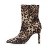Stiefeletten mit Panterprint und Pfennigabsatz