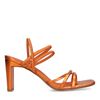 Orangefarbene Riemchensandaletten in Metallic-Optik