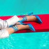 Blaue Slingback-Pumps mit Schnürung