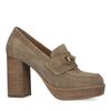 Beigefarbene Veloursleder-Loafer mit Absatz