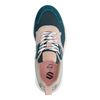 Blaue Veloursleder-Sneaker mit rosa Details