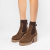 Braune Veloursleder-Stiefeletten mit Plateauabsatz