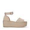 Lattefarbene Plateausandalen aus Veloursleder