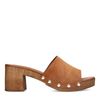 Cognacfarbene Veloursleder-Mules mit Holz-Absatz
