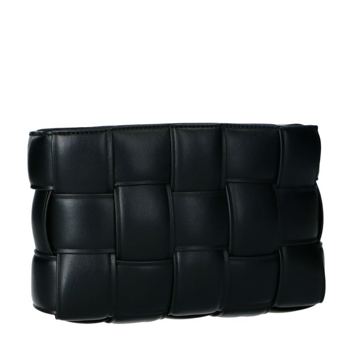 Geflochtene schwarze Schultertasche