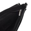 Schwarze Clutch mit Schlangenmuster